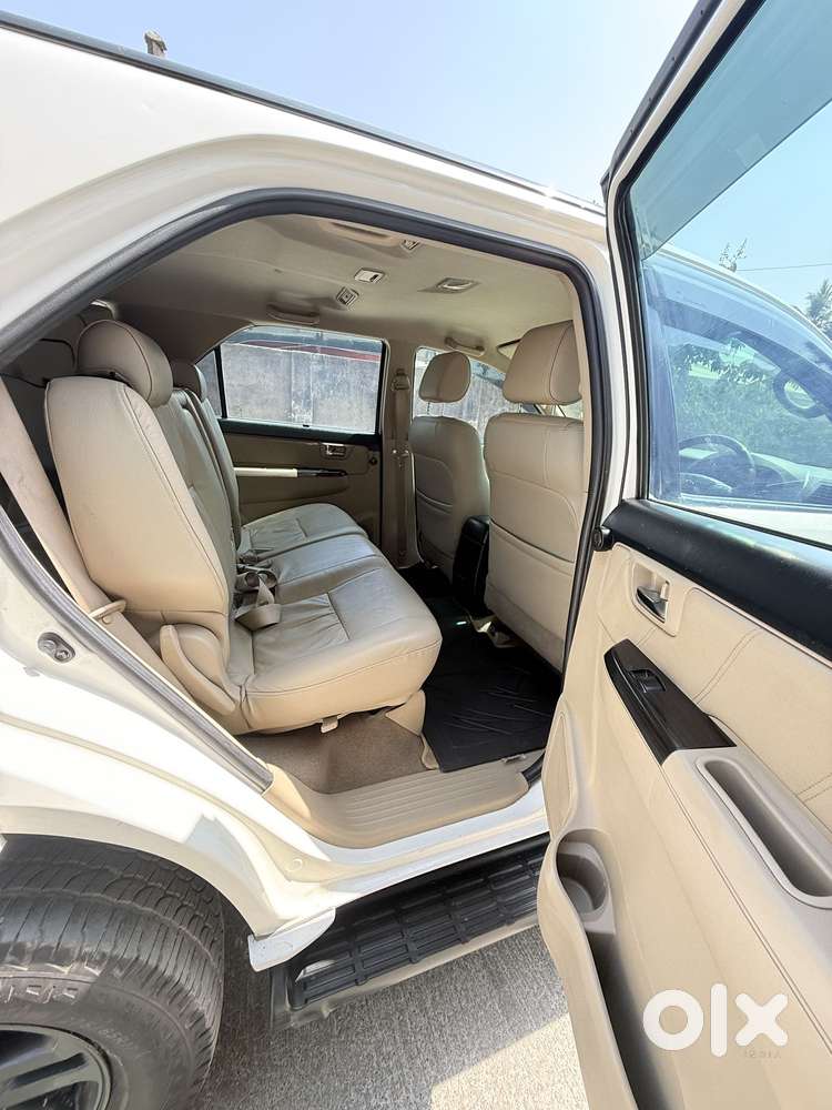 Toyota Fortuner 3.0 Sportivo 4x2 Mt, 2015, Diesel