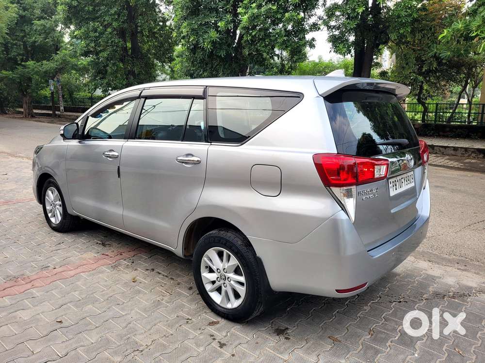 Toyota Innova Crysta 2.4 Vx Mt, 2016, Diesel