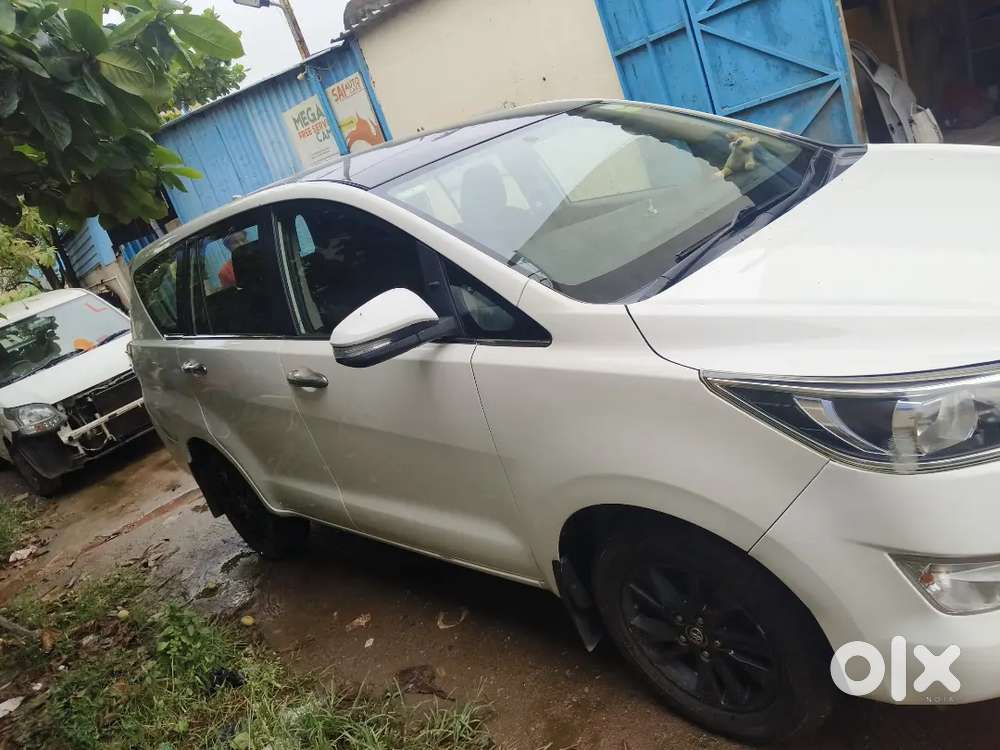 Toyota Innova Crysta 2018 Diesel 151000 Km Driven
