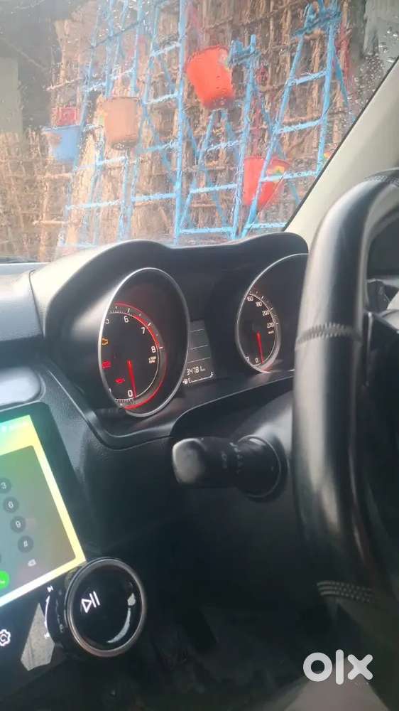 Maruti Suzuki Swift Petrol Manual 2024 2nd