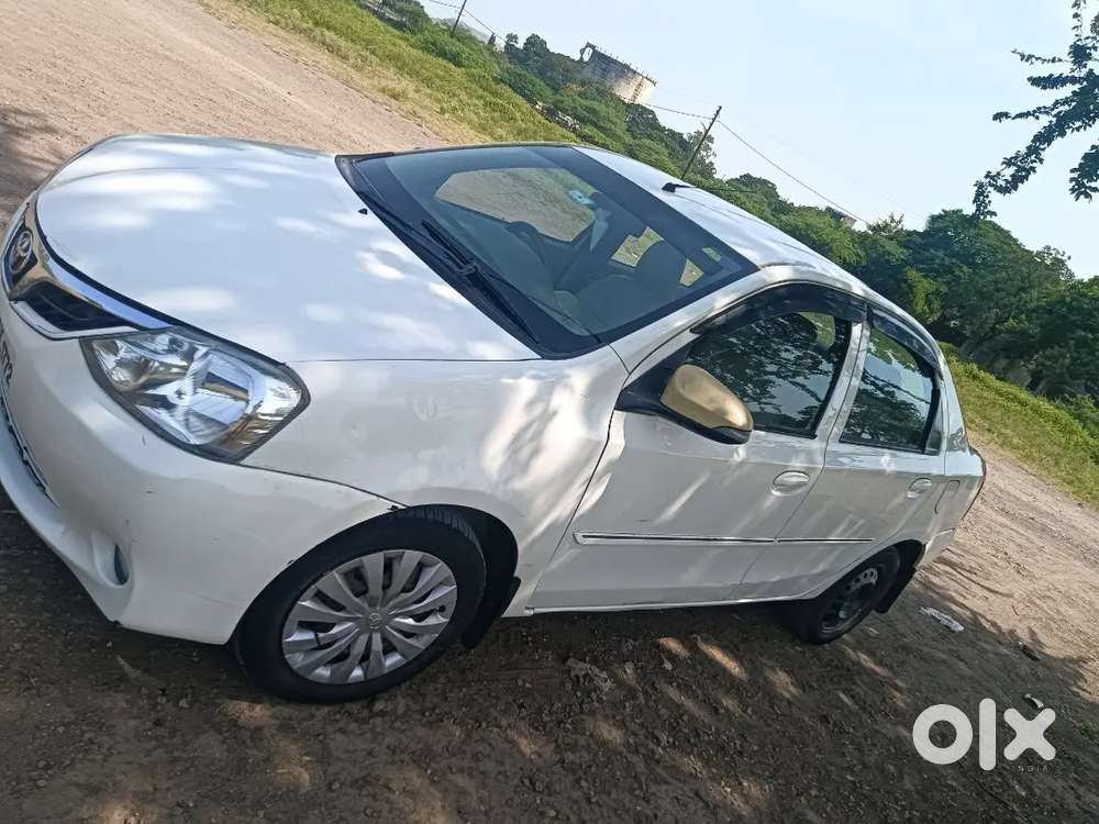 Toyota Etios Car  Argent Sell