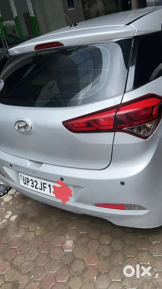 Brand New I 20 In Showroom Condition With Mileage Of 17