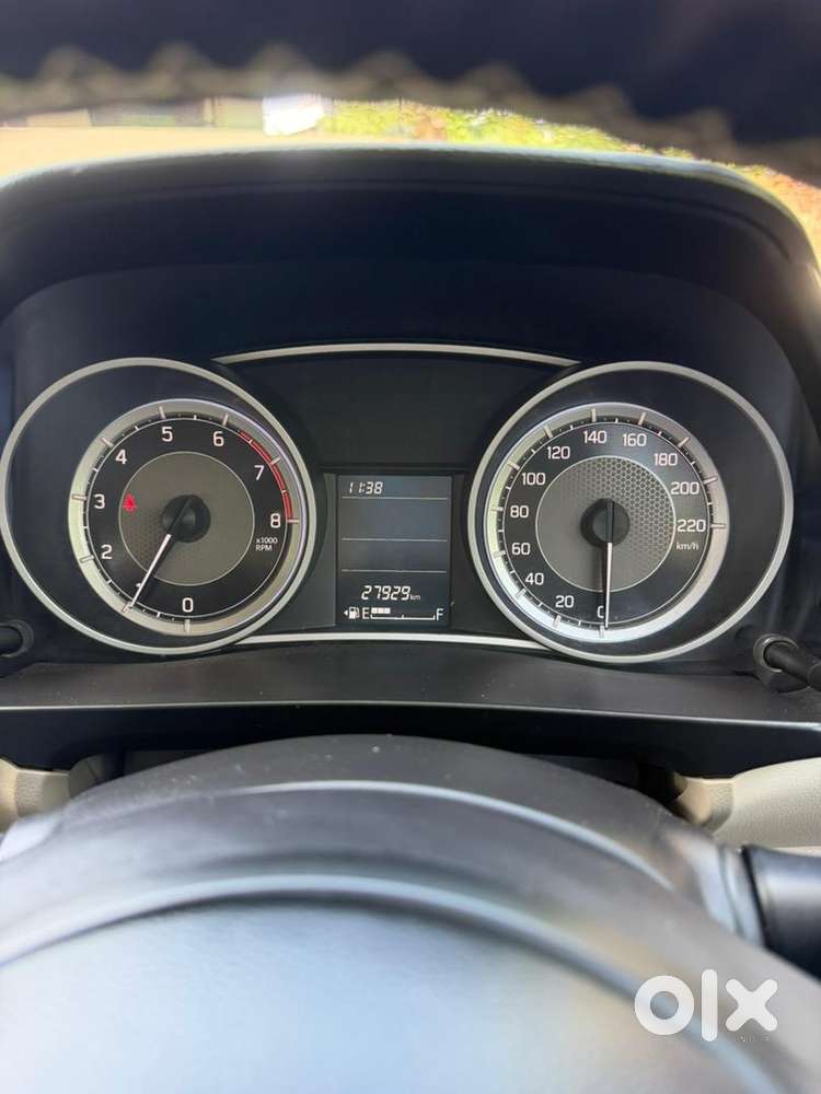 Marutia Suzuki Dzire 2023 Petrol 27900 Km Driven