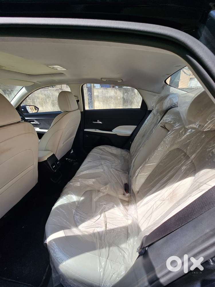 Hyundai Verna 1.5 Sx (o) Vtvt Ivt, 2024, Petrol