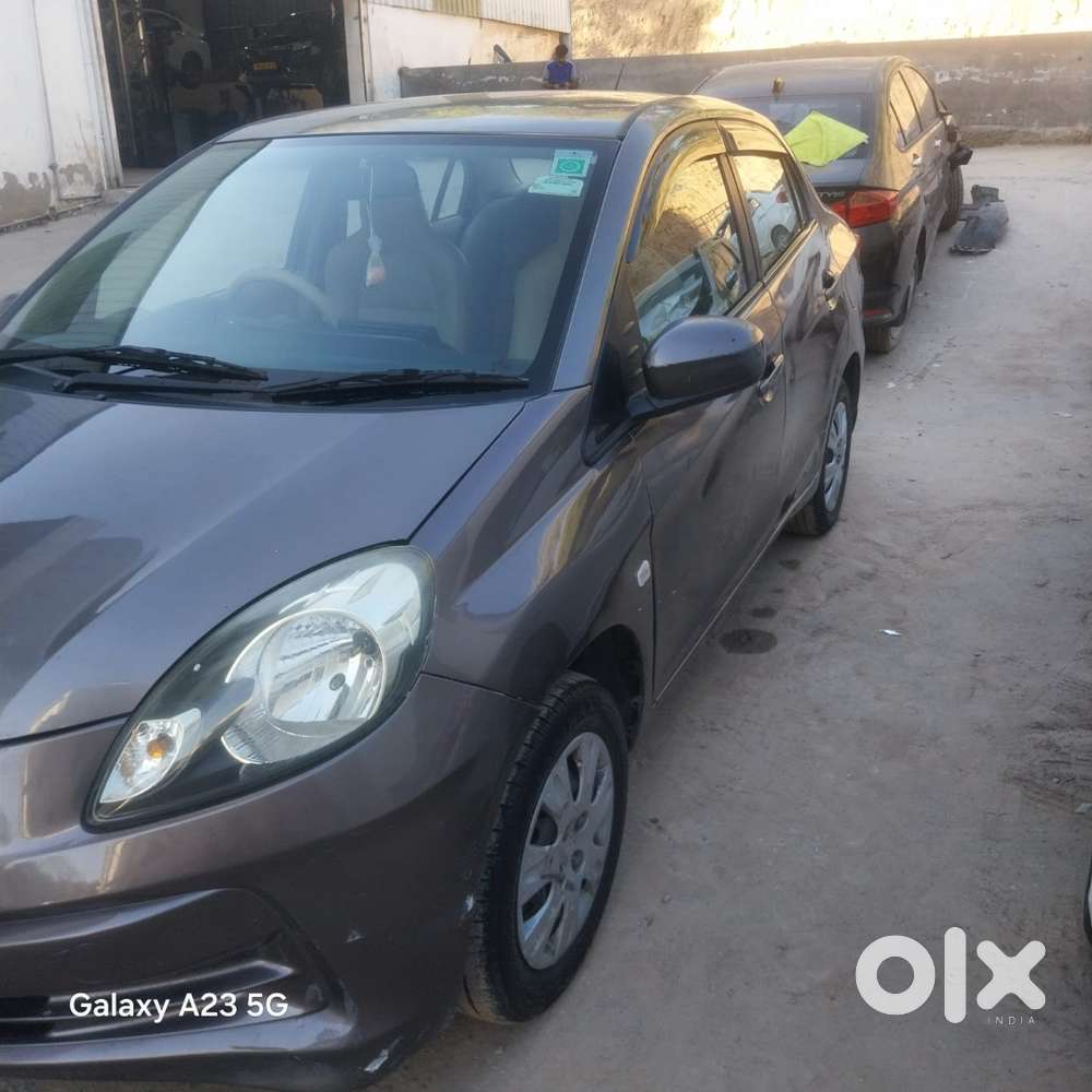 Honda Amaze 2014 Petrol Well Maintained