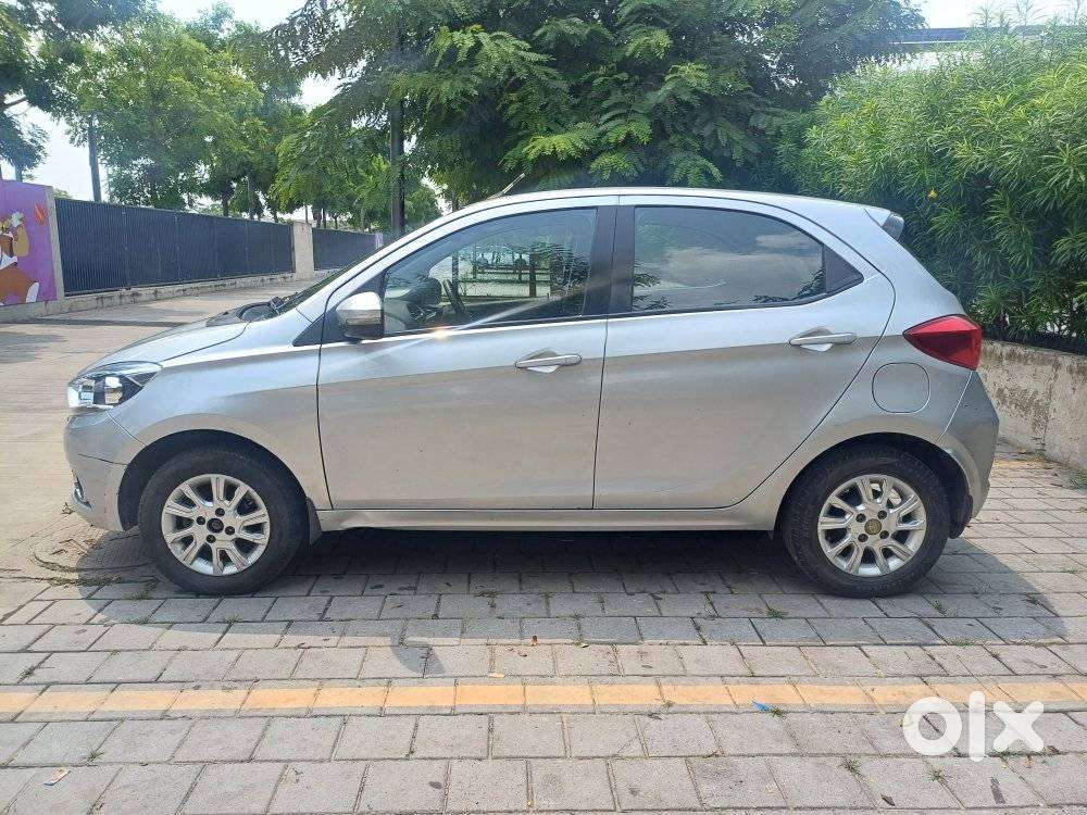 Tata Tiago 1.2 Revotron Xza, 2018, Petrol