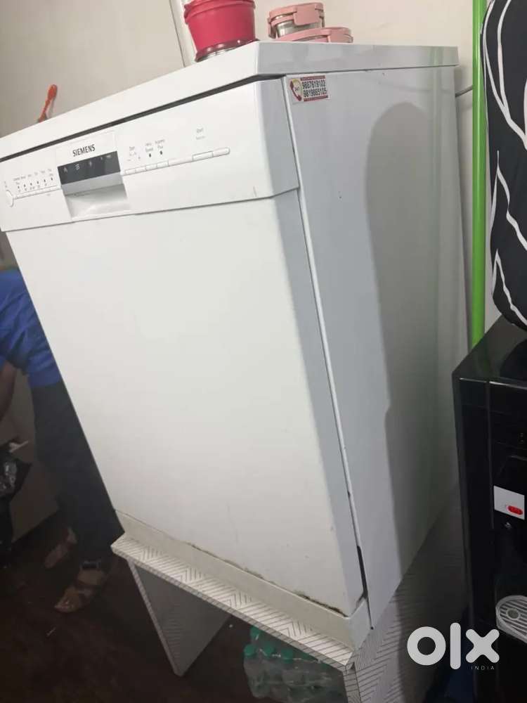 SIEMENS DISHWASHER KITCHEN APPLIANCE