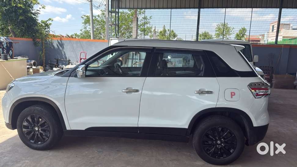 Maruti Suzuki Brezza 1.5 Zxi Smart Hybrid, 2021, Petrol