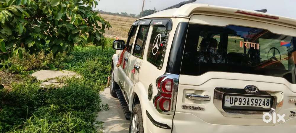 Mahindra Scorpio Classic 2016 Diesel 85000 Km Driven
Very Good