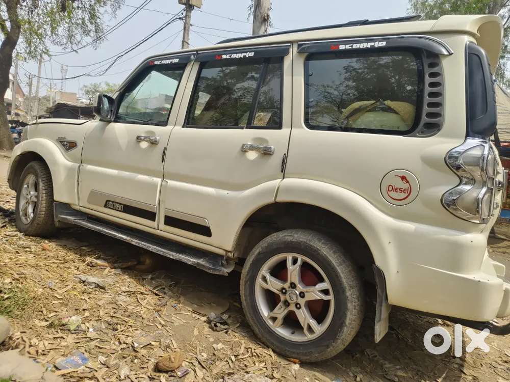 Mahindra Scorpio Classic 2015 Diesel 170000 Km Genuine