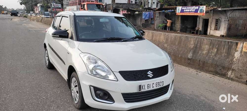 Maruti Suzuki Swift Vxi Optional, 2017, Petrol
