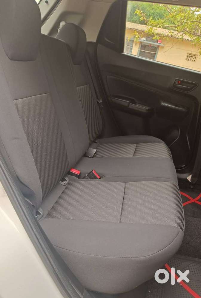 Maruti Suzuki Swift Lxi Optional-o, 2022, Petrol