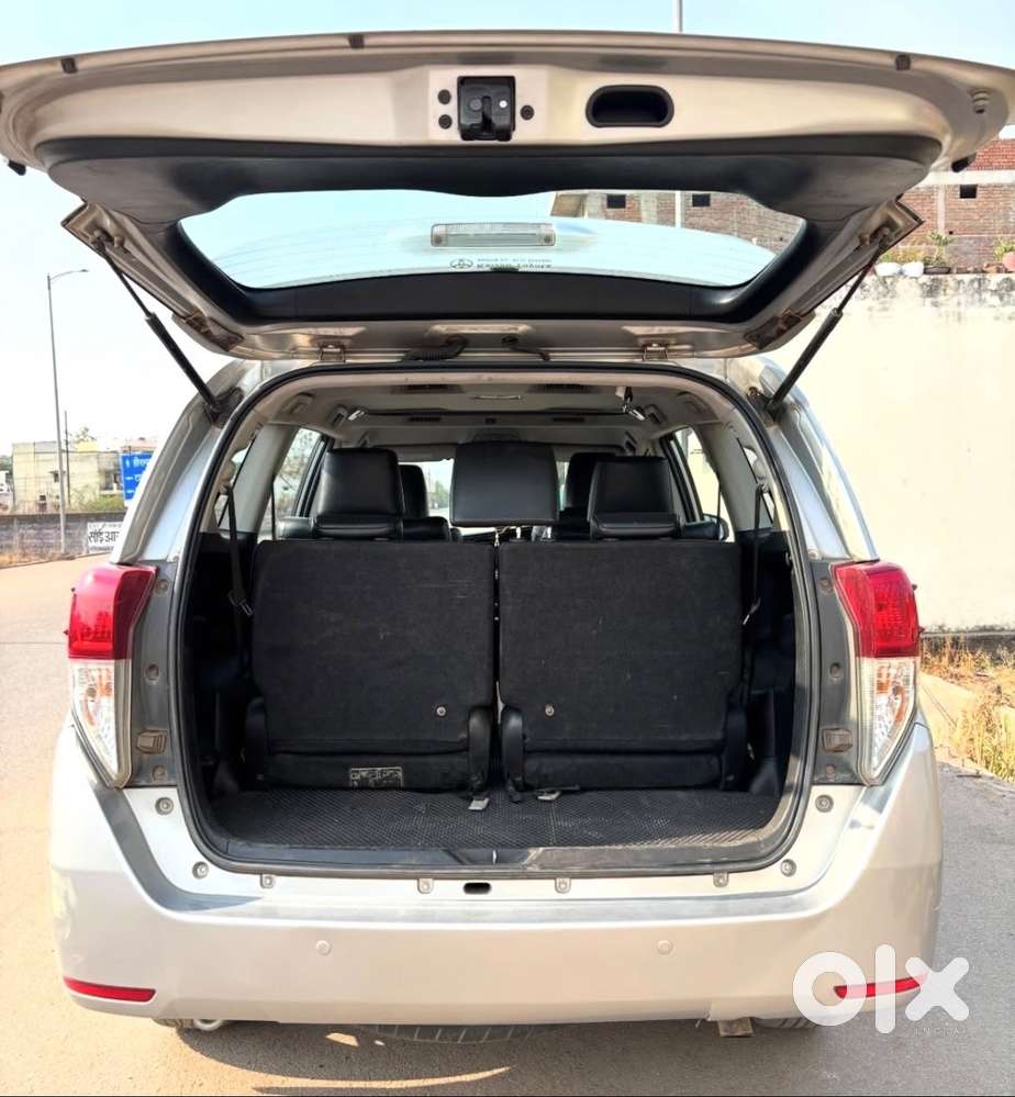 Toyota Innova Crysta 2016 Diesel 2-seater