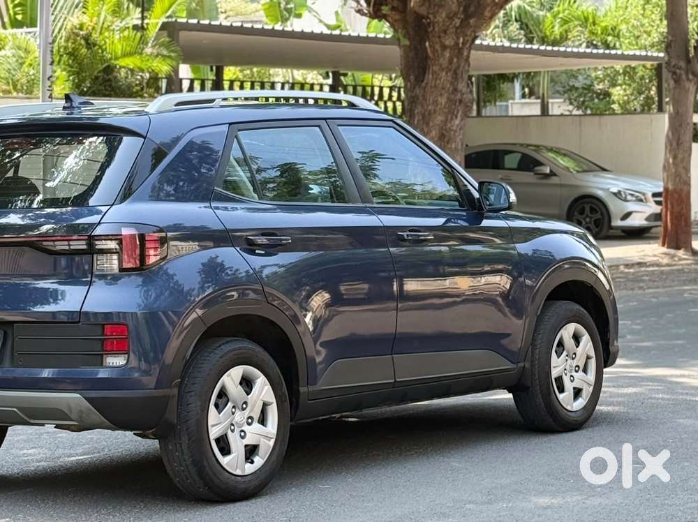 Hyundai Venue 1.2 S (o), 2022, Petrol