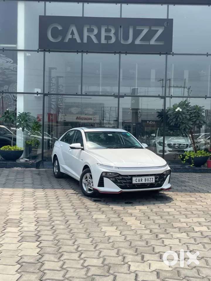Hyundai Verna 1.5 Sx (o) Vtvt Ivt, 2025, Petrol