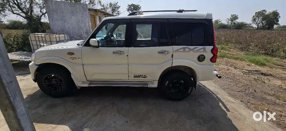 Mahindra Scorpio 2012
