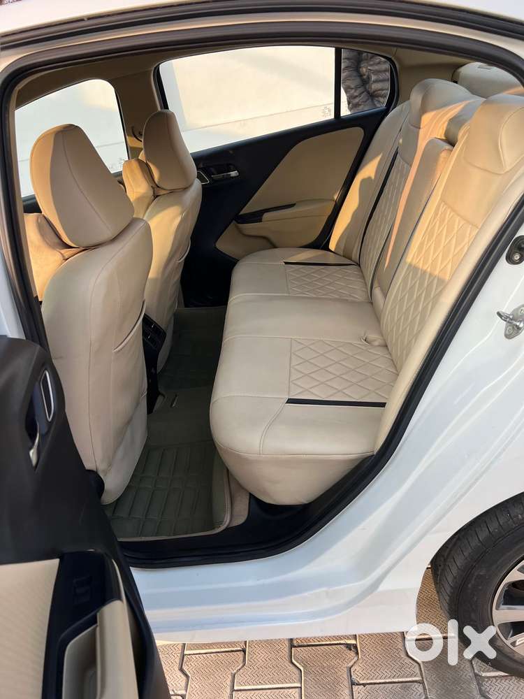 Honda City 1.5 V 5th Gen I-vtec Mt, 2022, Petrol