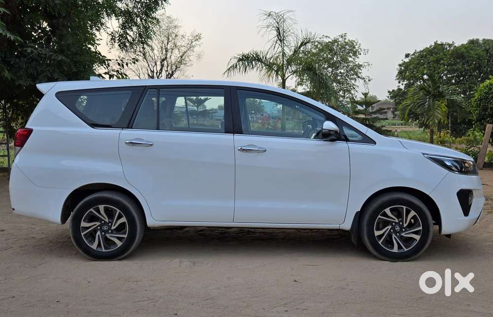 Toyota Innova Crysta 2.4 V, 2022, Diesel