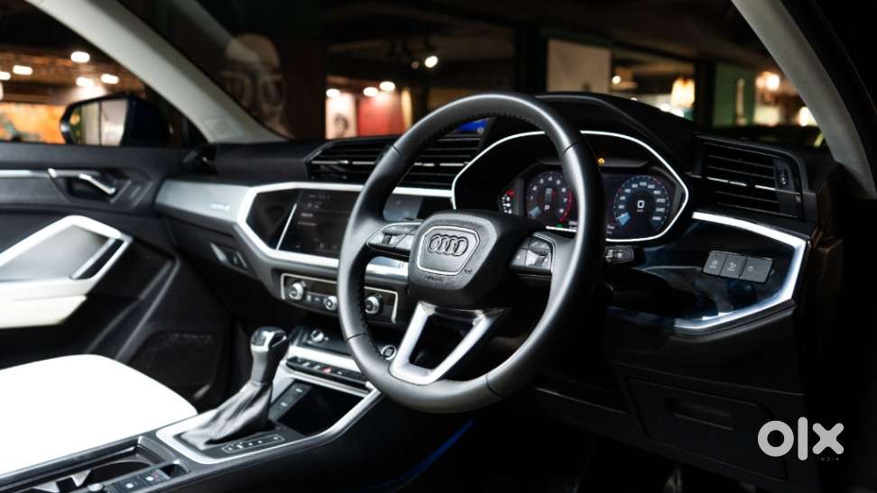 Audi Q3 40 Tfsi Premium Plus, 2025, Petrol