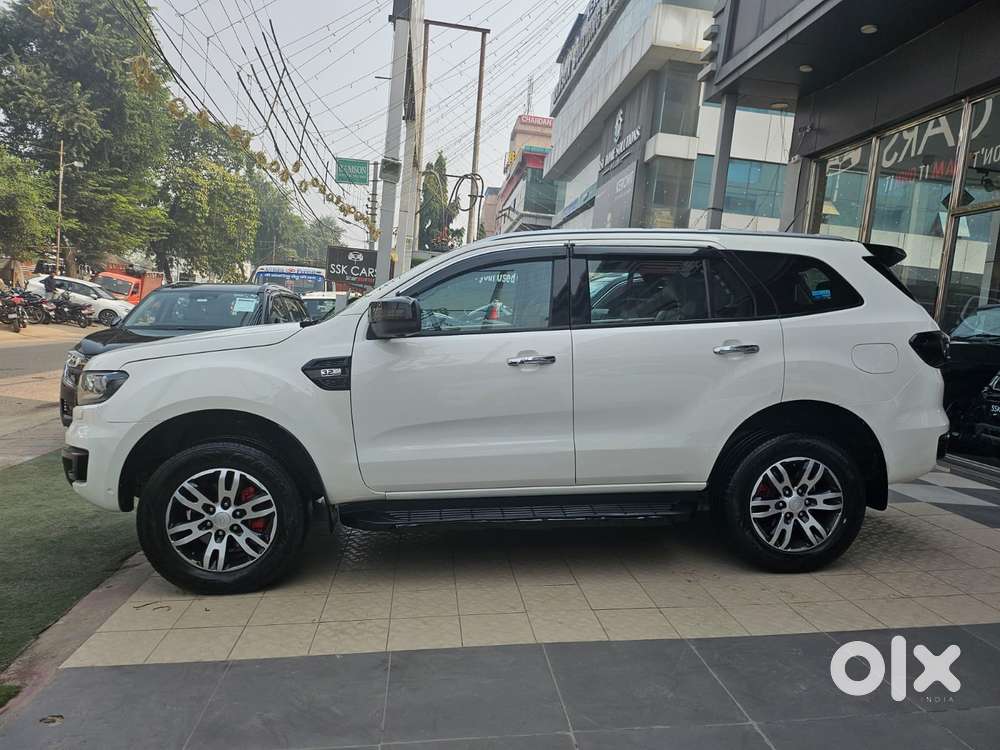 Ford Endeavour 3.2 Titanium 4x4 At, 2017, Diesel
