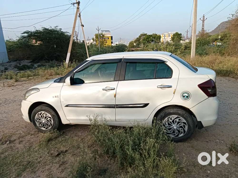 Maruti Suzuki Dzire 2017 Petrol 100000 Km Driven
