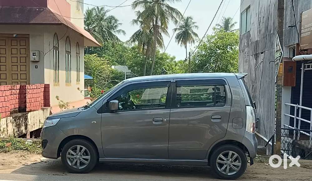 Maruti Suzuki Stingray 2014 Petrol Well Maintained