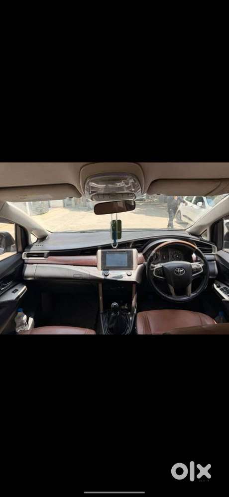 Toyota Innova Crysta 2.4 V, 2017, Diesel