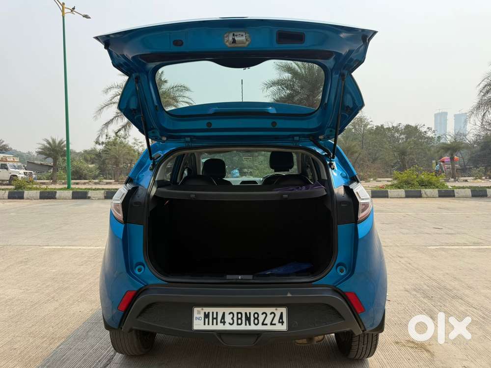 Tata Nexon 1.2 Revotron Xt, 2019, Petrol