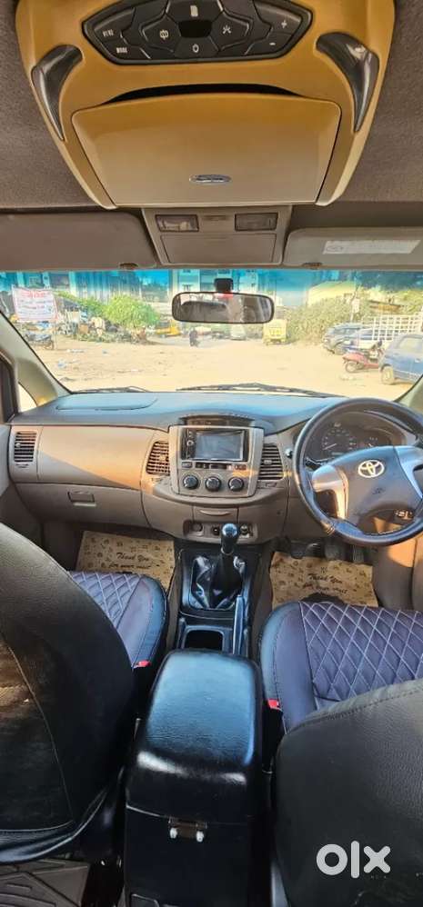 Toyota Innova 2.5 Gx 8 Str Bs-iii, 2015, Diesel