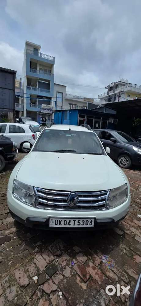 Renault Duster 2015 Petrol Manual 3rd Owner