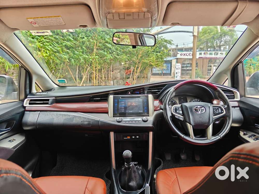 Toyota Innova Crysta 2.4 V, 2017, Diesel