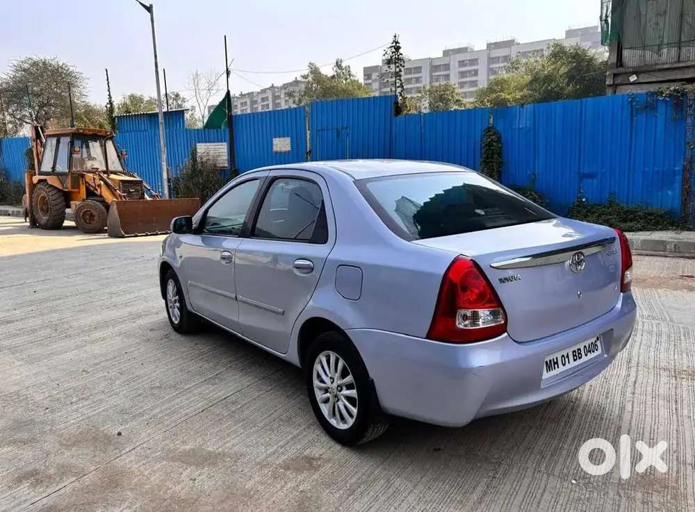 Toyota Etios 2011 Petrol 90000 Km Driven