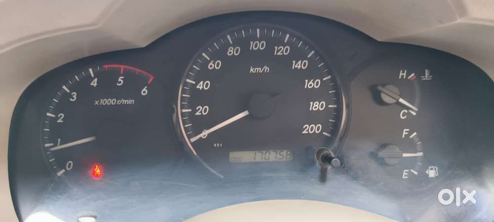Toyota Innova 2.5 G (diesel) 8 Seater, 2012, Diesel