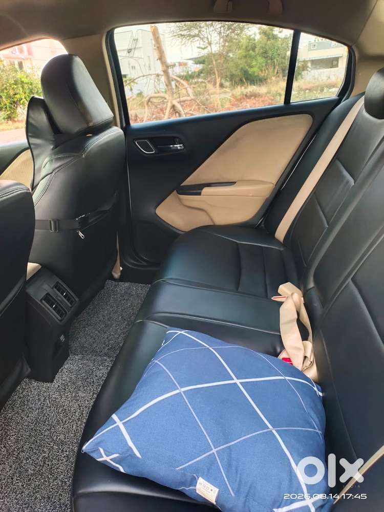 Honda City 1.5 V 4th Gen I-vtec Mt, 2022, Petrol