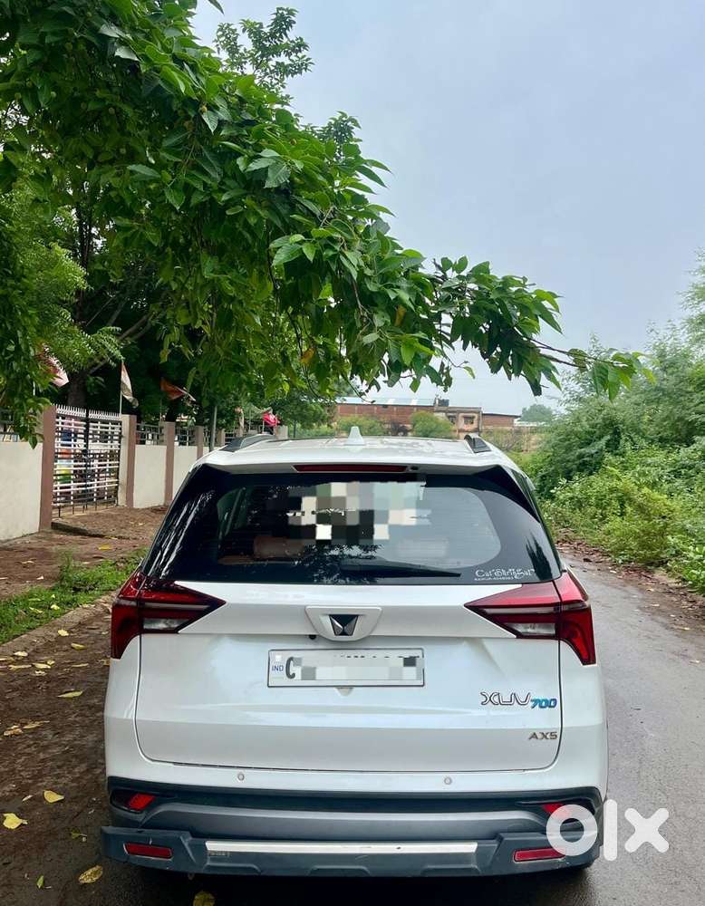 Mahindra Xuv700 2.0 Ax 5 Petrol Mt Str, 2022, Petrol