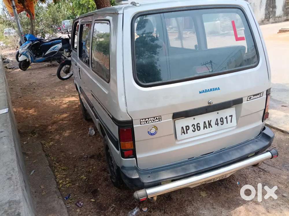 Maruti Suzuki Omni 2011