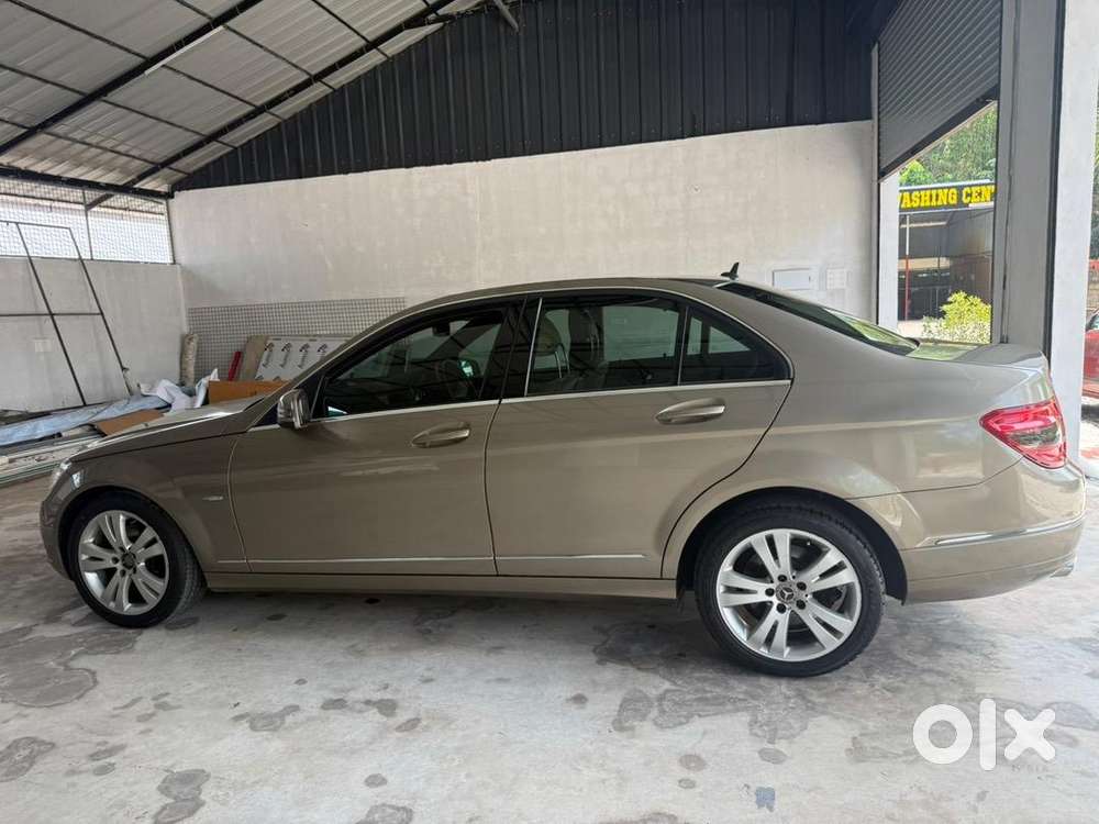 Mercedes-benz C-class 2011 Petrol Well Maintained