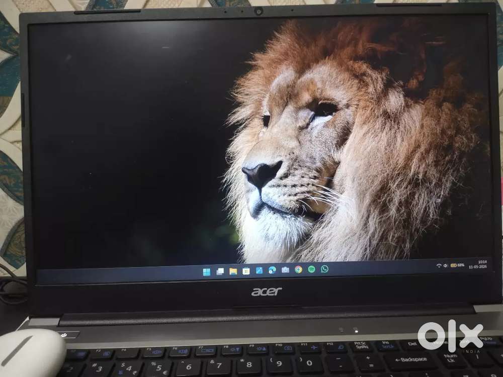Acer aspire lite Ryzen 3 5300u 8/528gb (lessthan1year old )