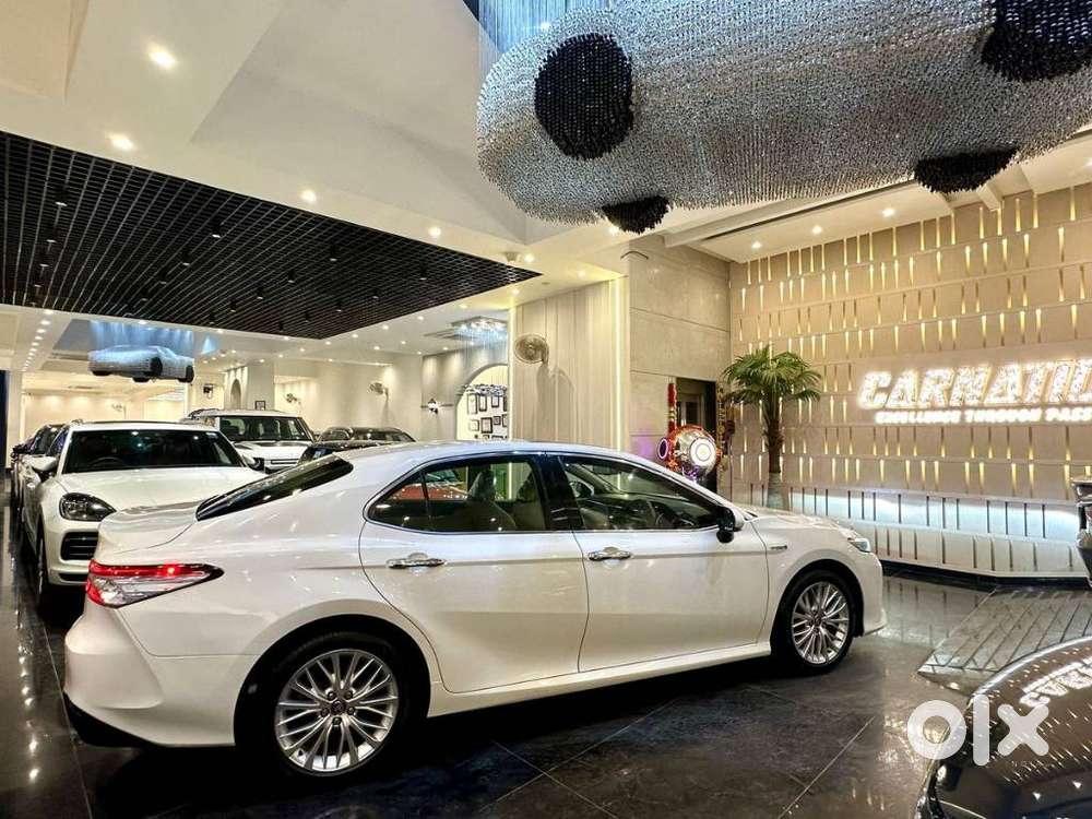 Toyota Camry 2.5 Hybrid, 2021, Petrol