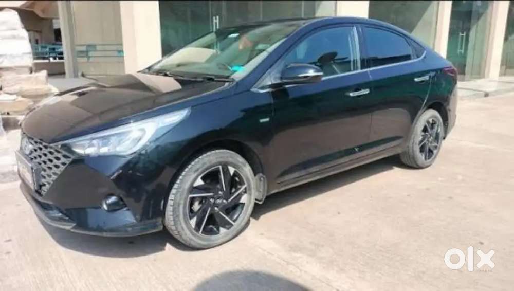 Hyundai Verna 2022 Diesel 33000 Km Driven