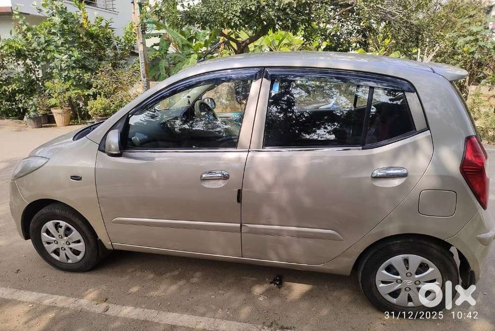 Hyundai I10 Sportz At, 2012, Petrol
