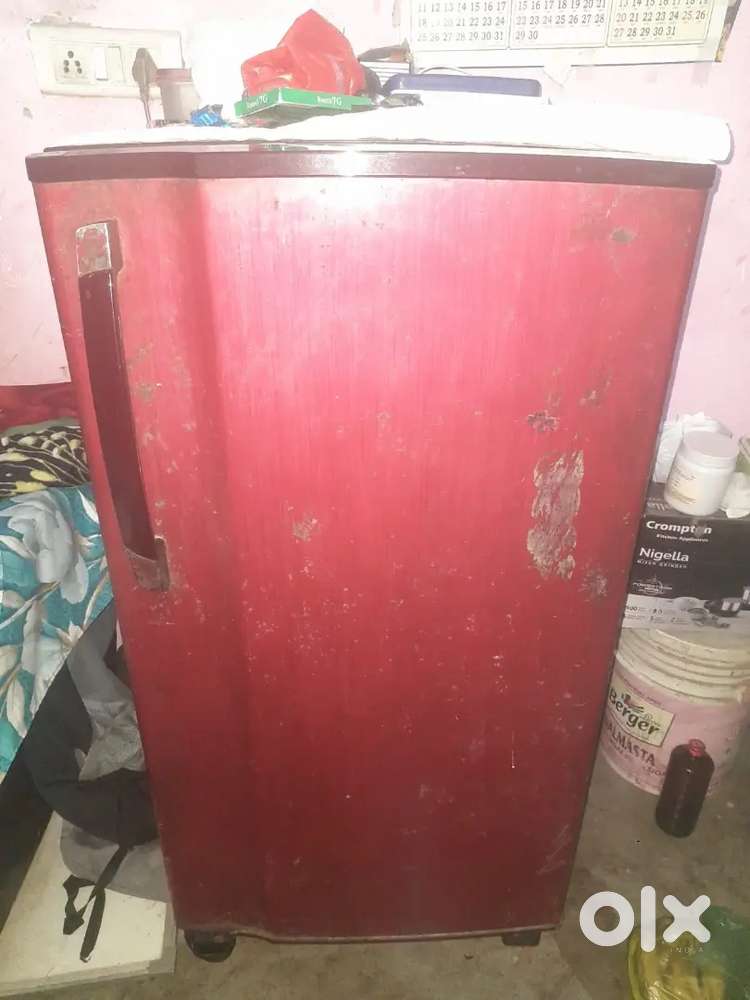 Fridge godrej modal 5 star cheery red colour