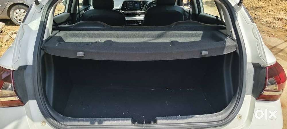 Hyundai I20 Sportz 1.2 Ivt, 2022, Petrol