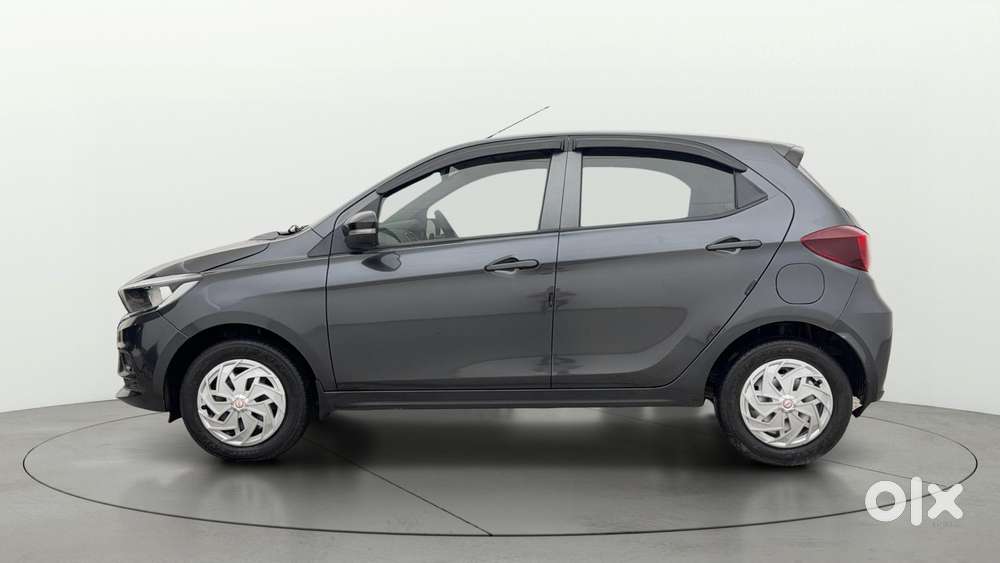 Tata Tiago 1.2 Revotron Xt, 2022, Petrol