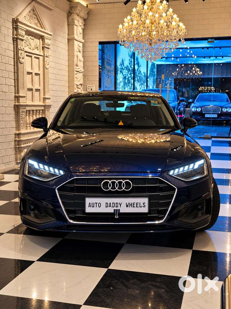 Audi A4, 2023, Petrol