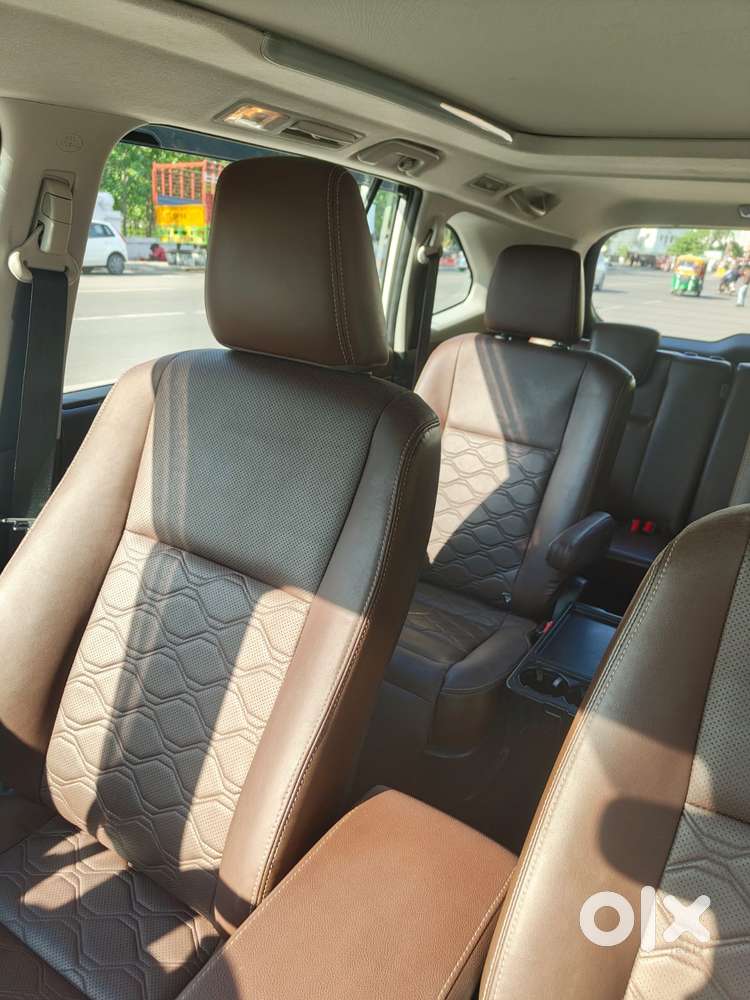 Toyota Innova Hycross 2.0 Zx Hybrid 7 Str, 2024, Petrol