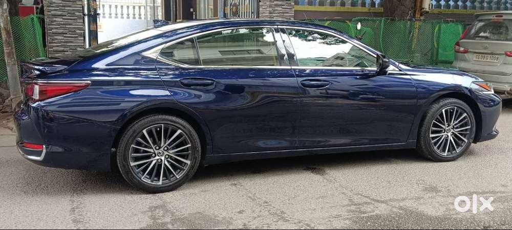 Lexus Es 300h 2023 Year
