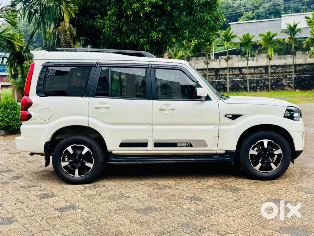 Mahindra Scorpio S11 Mt 7s, 2023, Diesel