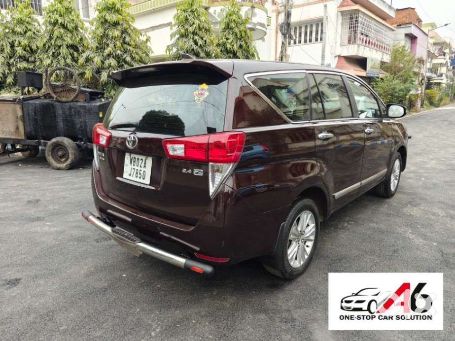 Toyota Innova Crysta