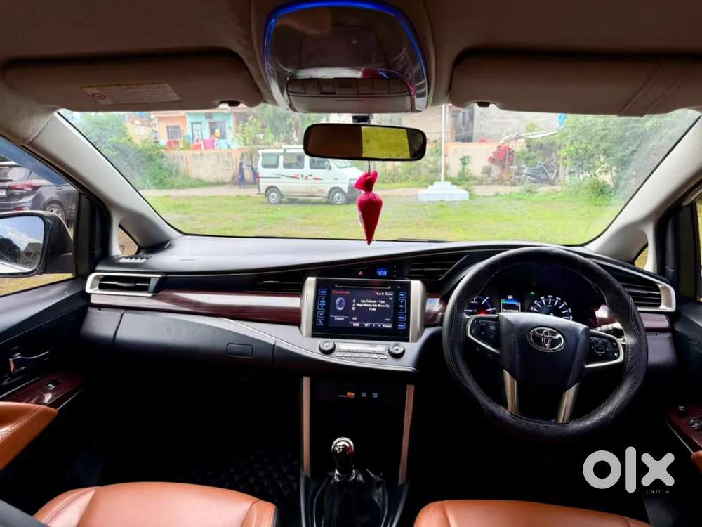 Toyota Innova Crysta 2.4 V 7 Str, 2017, Diesel